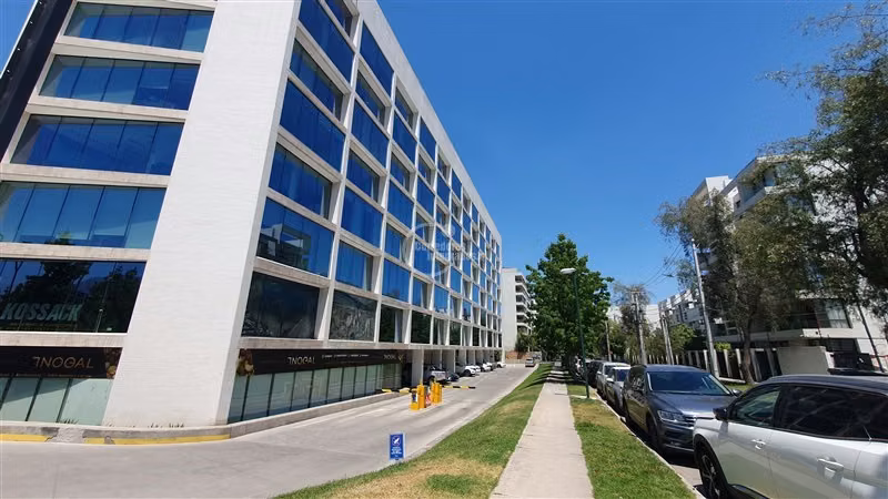 Local Comercial en venta en Lo Barnechea