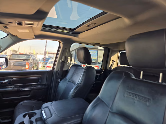 DODGE RAM 1500 LARAMIE 4X4 DIESEL