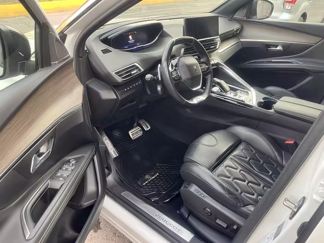 PEUGEOT 3008 GT HYBRID 300 1.6 AUT. 4X4 2022