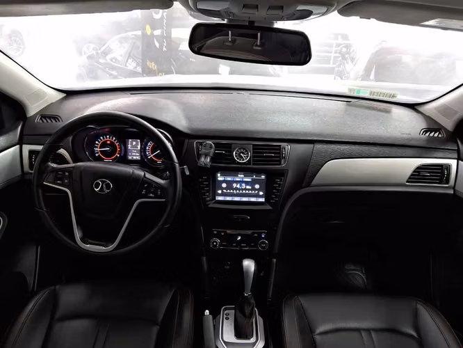 BAIC X55 1.5 TURBO CVT ELITE 2017