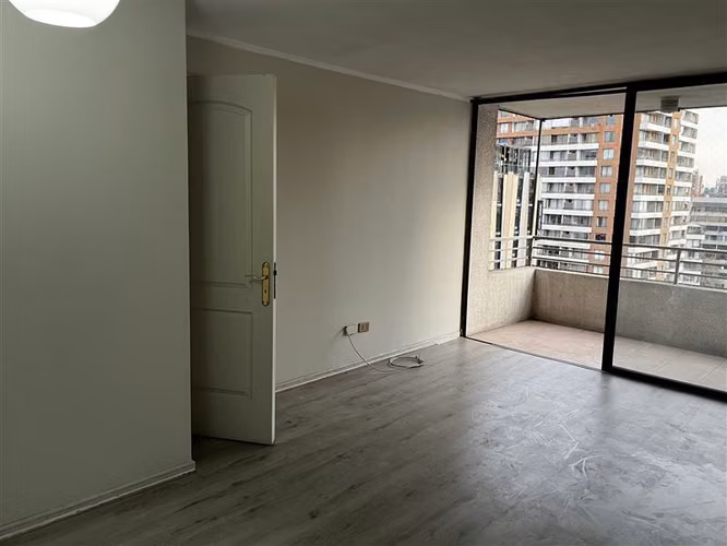1 dormitorio con estacionamiento bodega y ggcc incluidos - Imagen 2