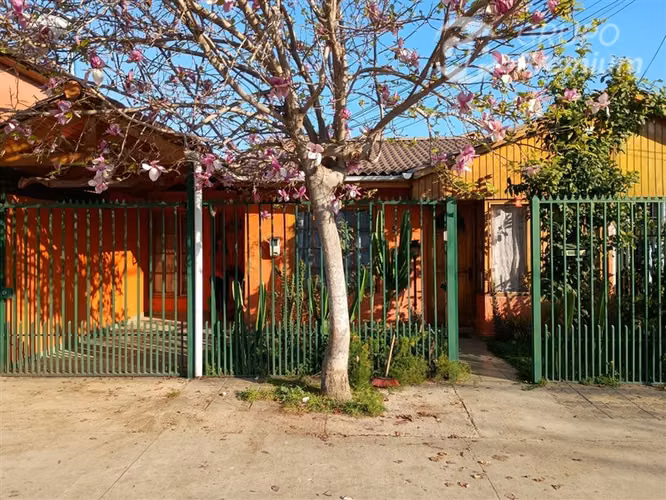 EXCELENTE OPORTUNIDAD DE COMPRA EN MAIPU ACOGEDORA CASA