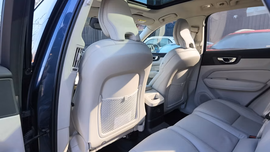 VOLVO XC60 RECHARGE ULTIMA AWD 2025