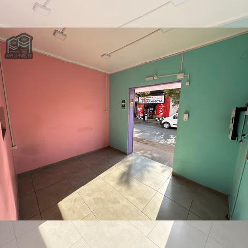Se arrienda amplio y remodelado local comercial en centro de Quillota