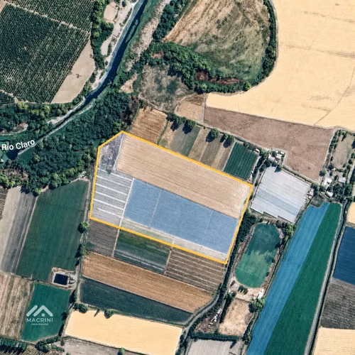 Atención Inversionistas: se vende terreno orilla camino pavimentado