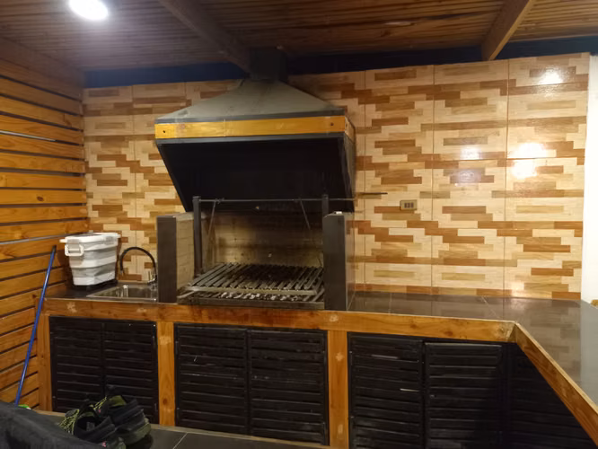 Arriendo de hermosa propiedad en sector costa laguna