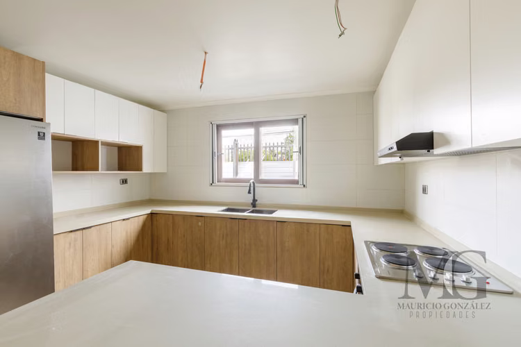 EXCLUSIVA PROPIEDAD COMERCIAL EN ARRIENDO EN RANCAGUA
