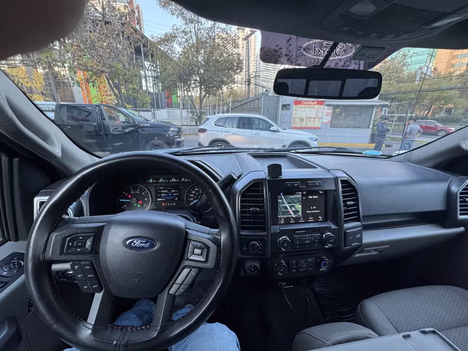 Se vende Ford F150 XLT 5.0