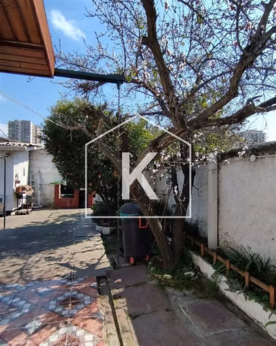 12.590 UF se venden 2 casas en 1 villa macul Macul
