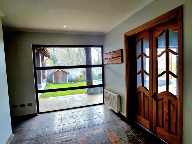 Arriendo casa en condominio en Avda. Gabriela Mistral