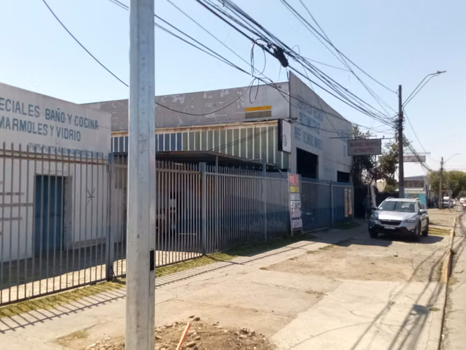 GRAN ESQUINA COMERCIAL, CON GALPON, LOCAL  Y CASA SOLIDA