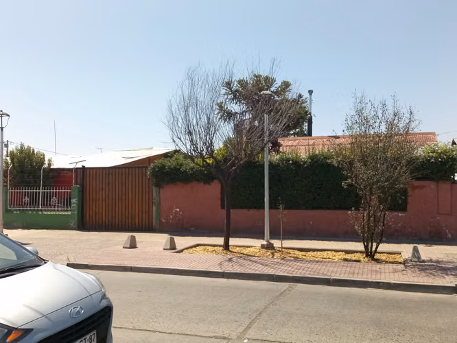 GRAN ESQUINA A 2 CUADRAS DEL METRO EN LA FLORIDA
