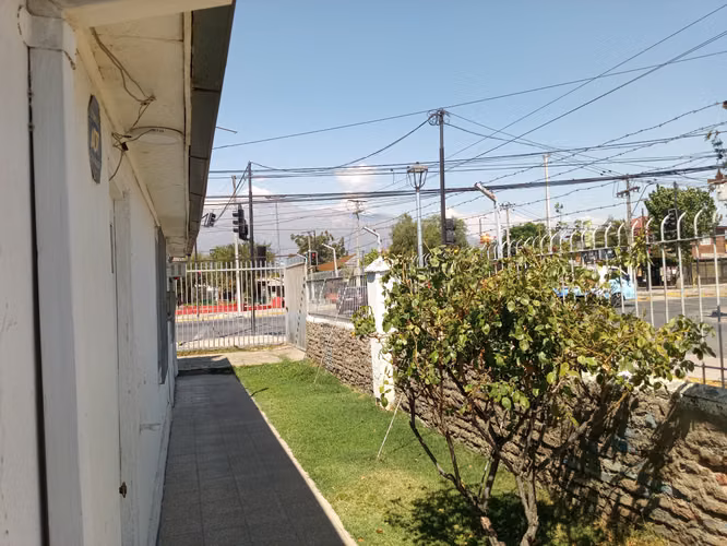 GRAN ESQUINA COMERCIAL, CON GALPON, LOCAL  Y CASA SOLIDA