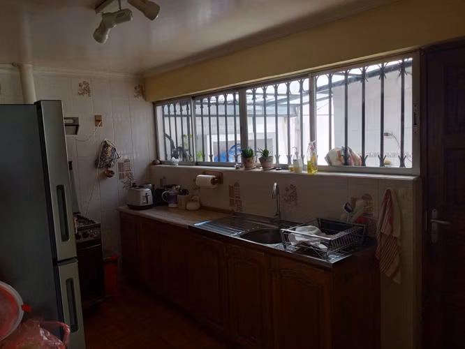 GRAN ESQUINA COMERCIAL, CON GALPON, LOCAL  Y CASA SOLIDA