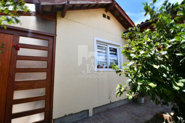 CASA MODERNA MACHALI 166M2 2 PISOS 3D 2B  TERMOPANEL AIRE