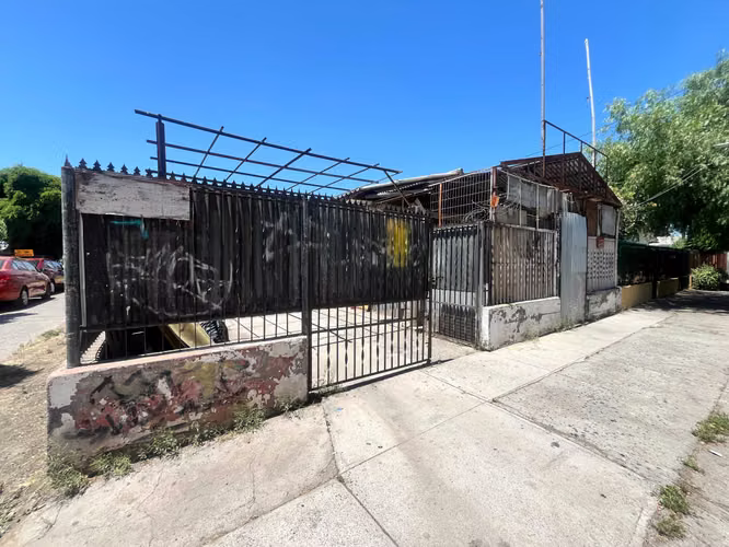 Local comercial con sitio para expansión (172267)