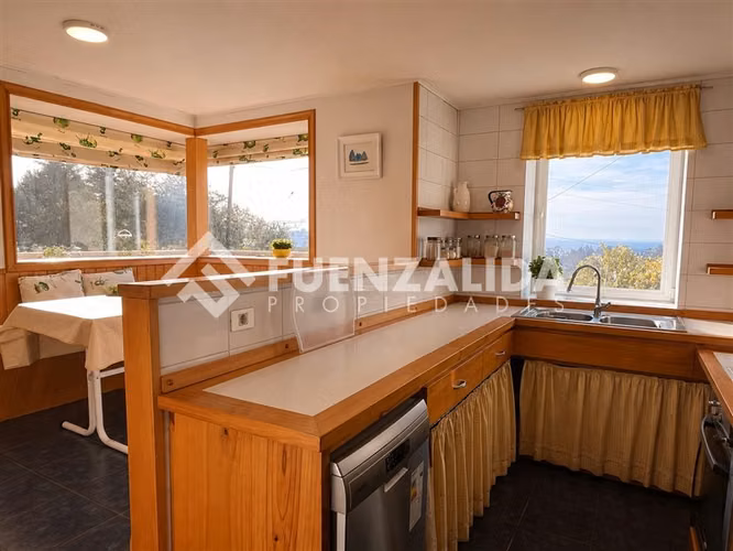 Parcela 5.400 m2 con casa y cabaña Vista a Lago y Volcanes - Imagen 8