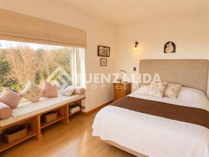 Parcela 5.400 m2 con casa y cabaña Vista a Lago y Volcanes - Imagen 22