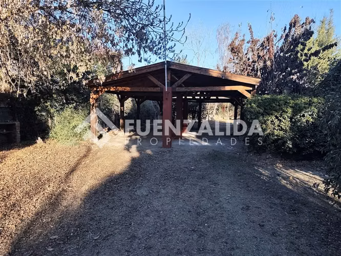 Amplia casa en parcela se arrienda en Pirque, AEP