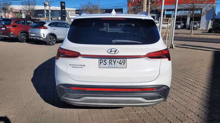 Hyundai SANTA FE 2.5 FULL AUT. 2.5 • 4x2 • Automática • 2021