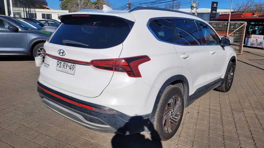 Hyundai SANTA FE 2.5 FULL AUT. 2.5 • 4x2 • Automática • 2021
