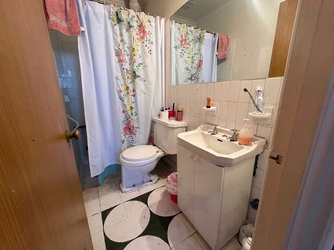 MÁS PIEZA Y BAÑO DE SERVICIO (172301)