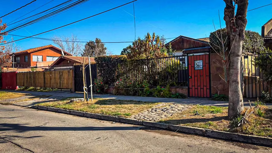 Venta de casa ideal para empresa constructora (172301) - Imagen 2