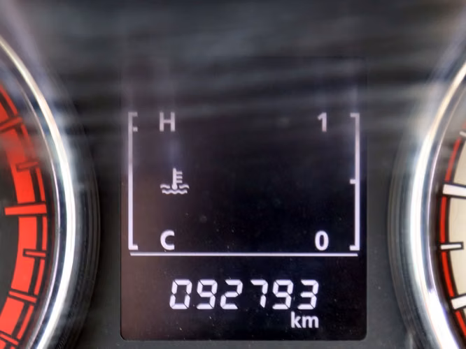 MITSUBISHI L200 2023