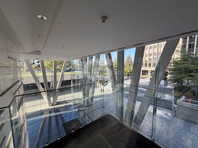 Oficina en obra gruesa en Torre Santa María