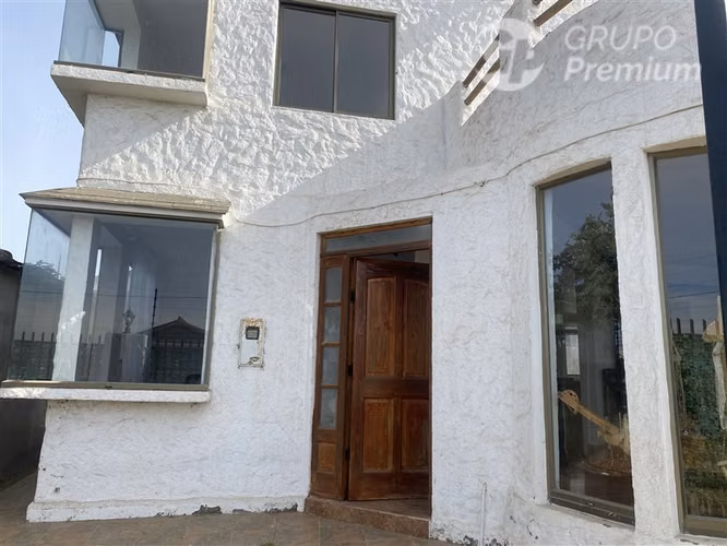 LA HERRADURA/ CASA EN ARRIENDO 7D/3B