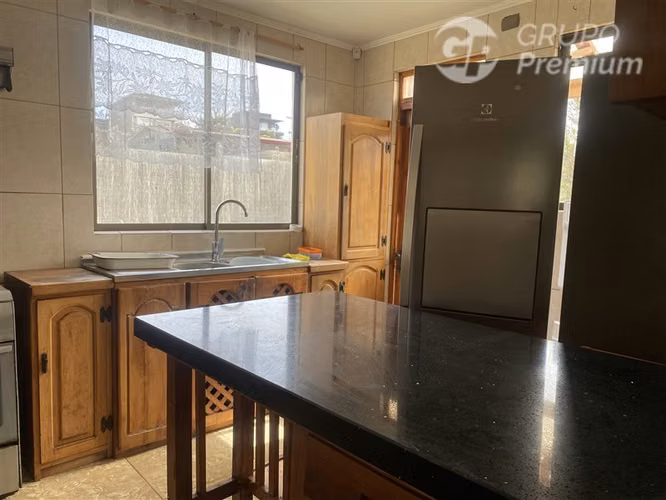 LA HERRADURA/ CASA EN ARRIENDO 7D/3B