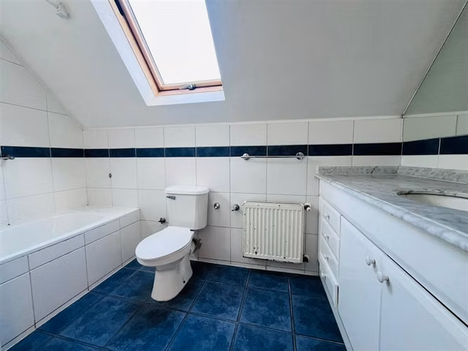 Casa en venta de 5 dormitorios, 4 baños, Chicureo , Colina.