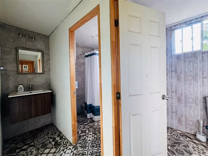 Parcela en venta 5 dormitorios, 4 baños, Chicureo , Colina.