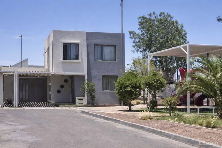 Se vende casa en condominio, Calama (172318)