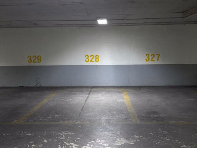  Excelente oficina en arriendo, ubicada en el reconocido Centro de Negocios Uribe, en un entorno profesional, seguro y de fácil acceso.