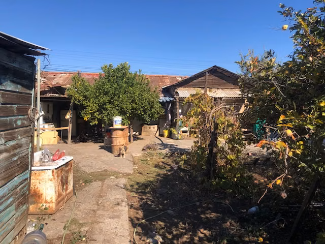 Venta terreno Urbano comercial/industrial 1.350 Mts.