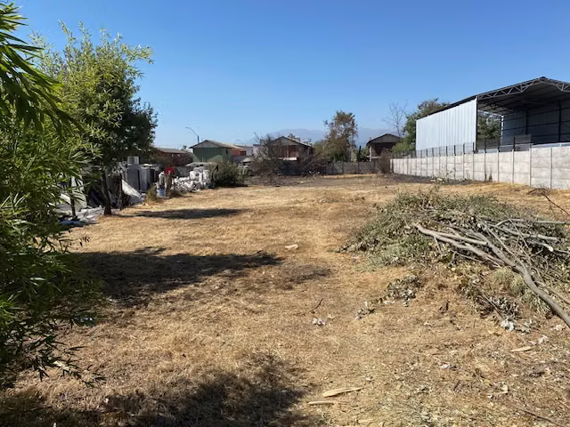 Venta terreno Urbano comercial/industrial 1.350 Mts.