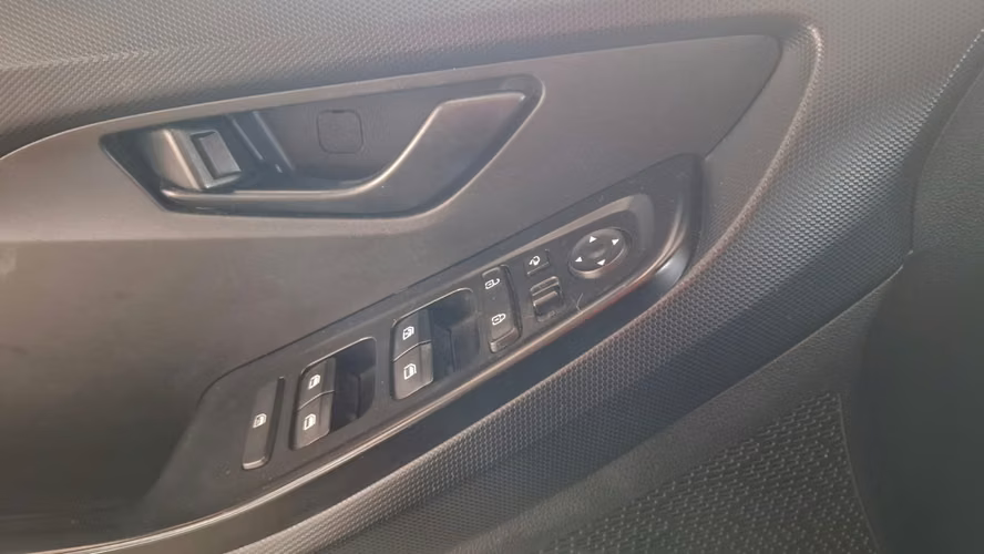 HYUNDAI CRETA 1.5 AUT 2023