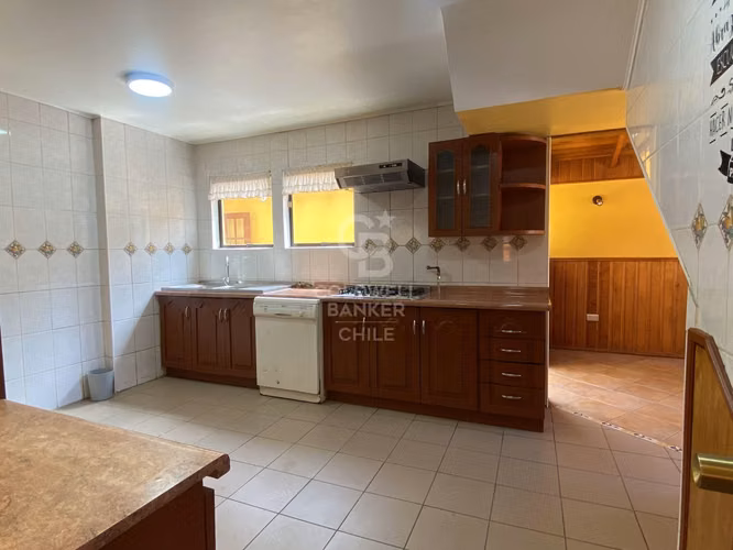 Gran oportunidad: Casa familiar en Parque Laguna Grande