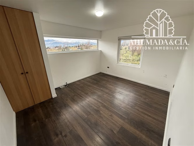Casa en arriendo de 4 dorm. en Coihaique