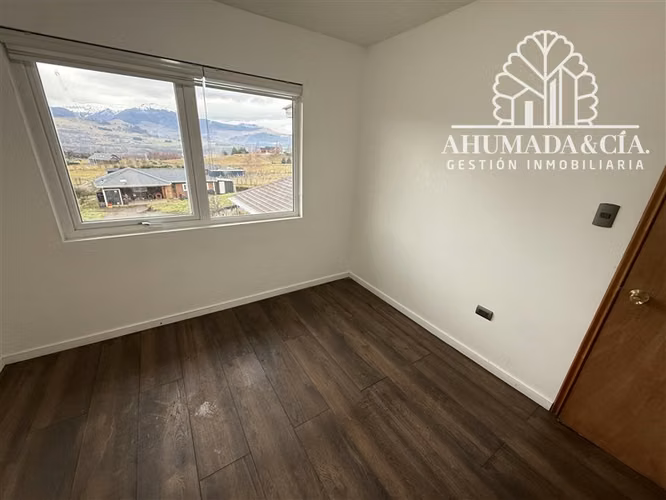Casa en arriendo de 4 dorm. en Coihaique