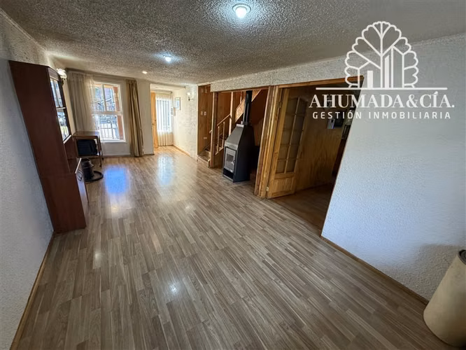 Casa en arriendo de 6 dorm. en Coihaique