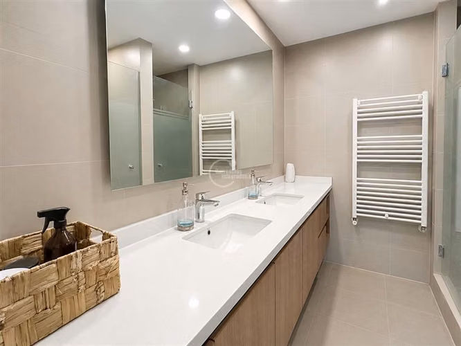 Departamento en venta de 4 dorm. en PortalLo Barnechea