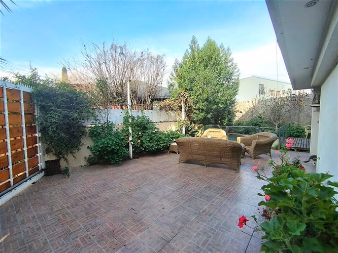 13.400 UF CASA VENTA EN PASAJE EN La Reina TOBALABA