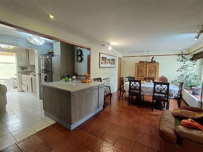 13.400 UF CASA VENTA EN PASAJE en La Reina TOBALABA
