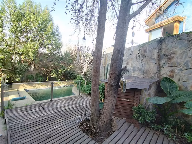 13.400 UF CASA VENTA EN PASAJE EN La Reina TOBALABA