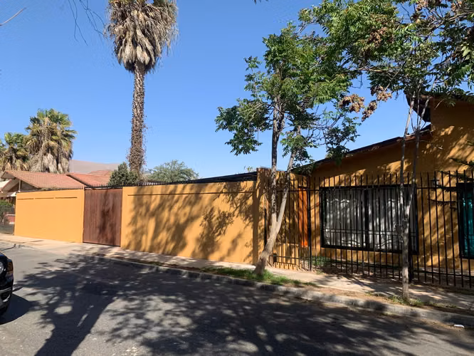 ARRIENDO PROPIEDAD IDEAL PARA EMPRESAS
