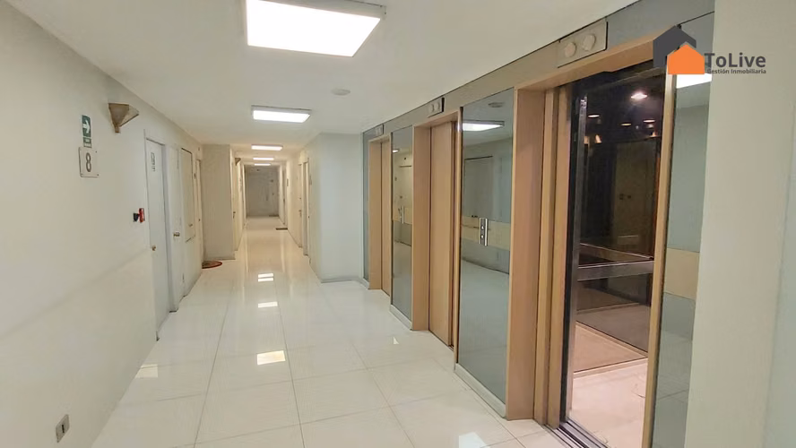 Vitacura: Oficina remodelada, GGCC IncluIdos (172328)