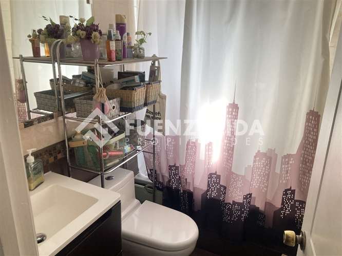 Casa en venta de 3 dorm. 2 baños en La Florida - Imagen 13