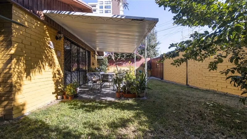 Casa en venta - Sector Rotonda Atenas, Las Condes - Imagen 3